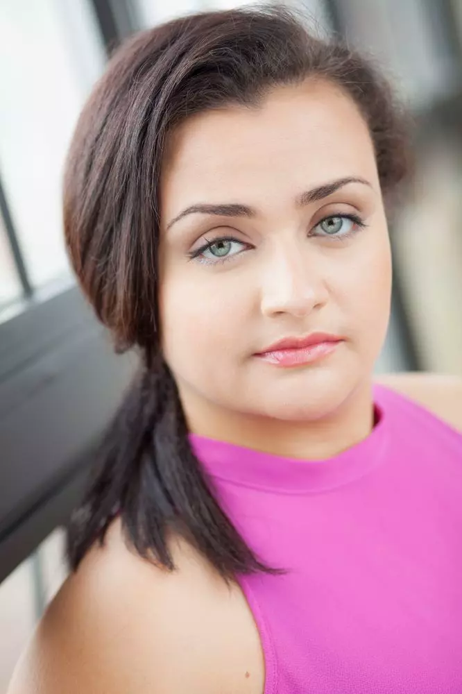 Headshot 4