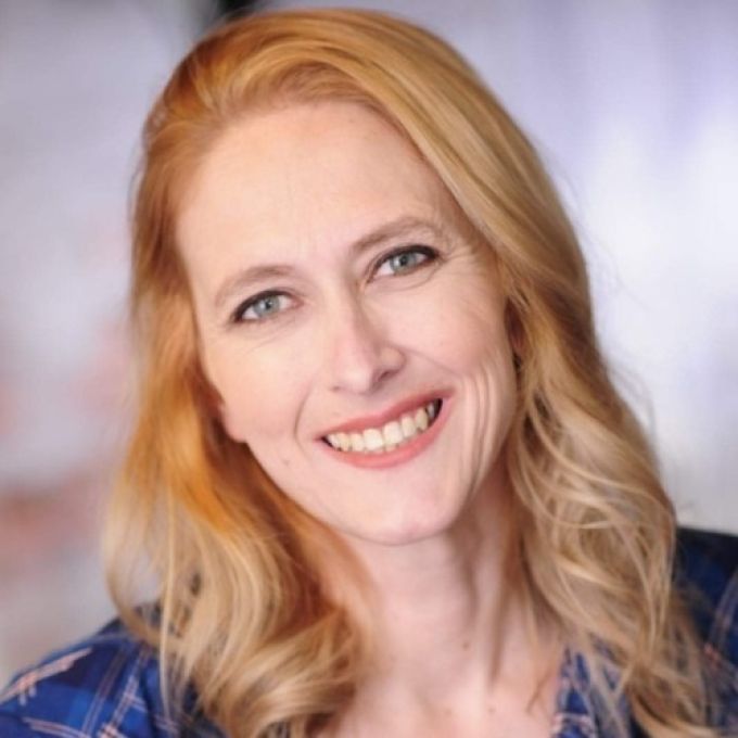 Amanda Pearce