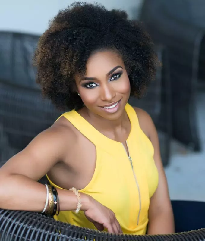 Beverly Otis headshot