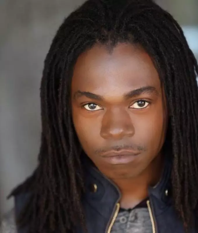 Ewan McLaughlin headshot