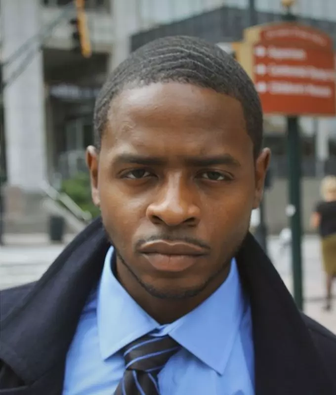 Durrell Lyons headshot