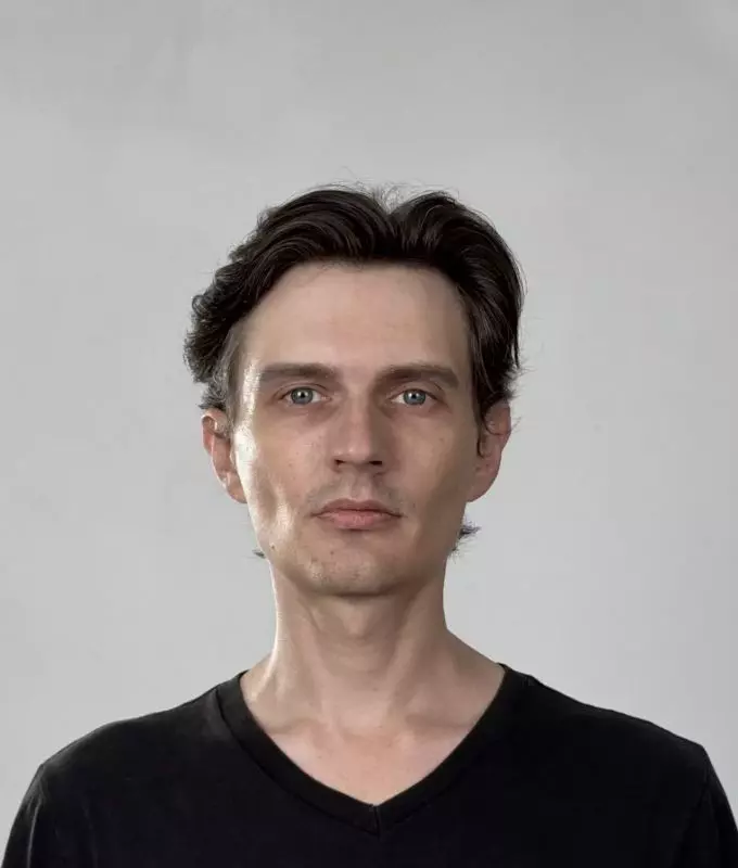 Andrei DaySun headshot