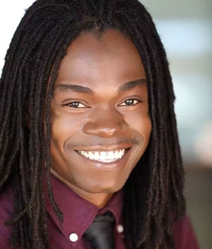Ewan McLaughlin headshot