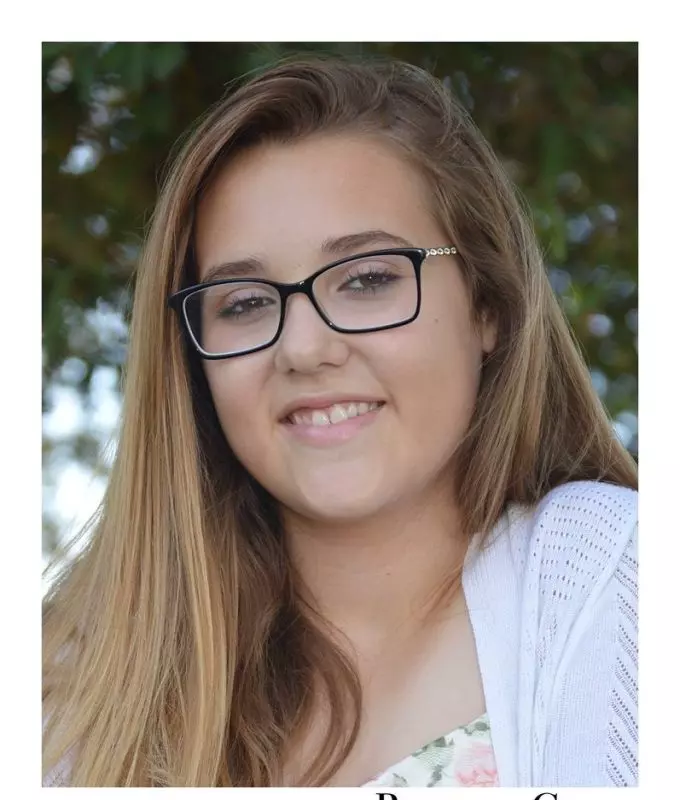 Bethany Grace headshot