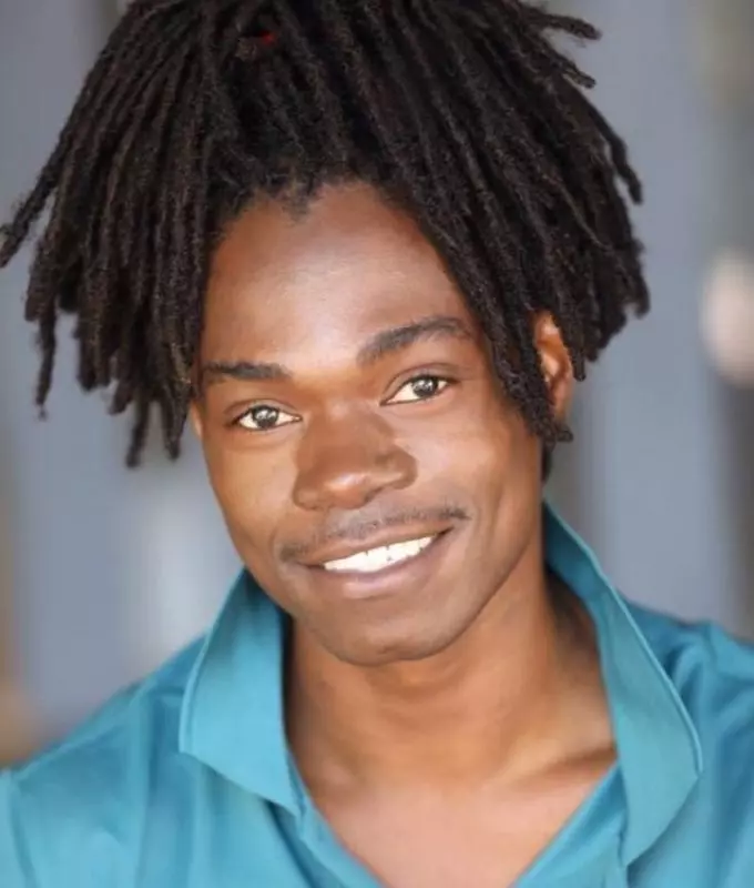 Ewan McLaughlin headshot