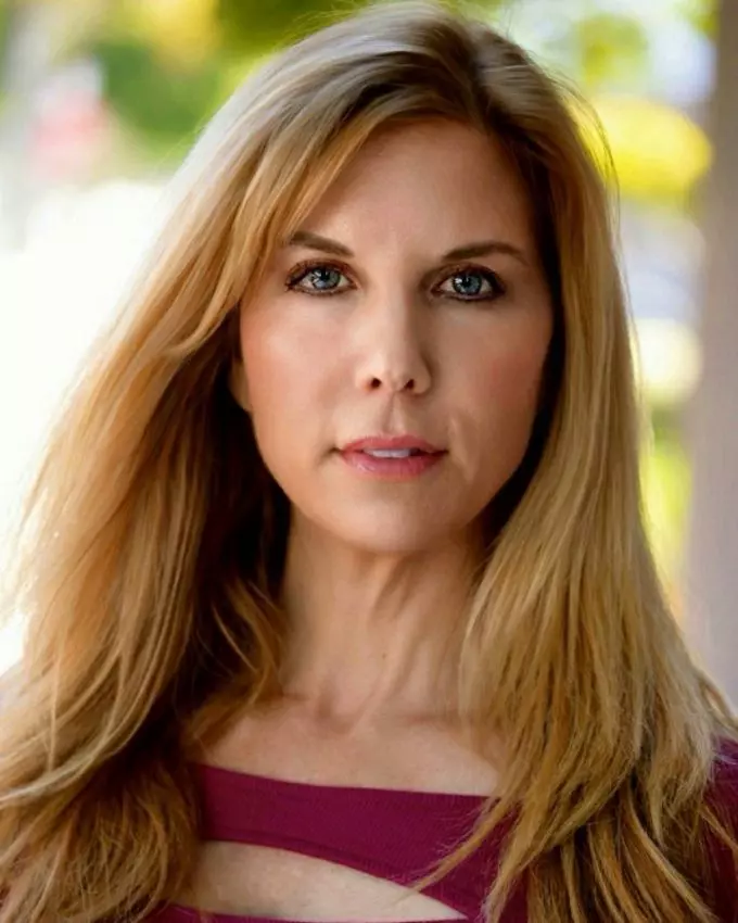 Headshot of Gina Ann