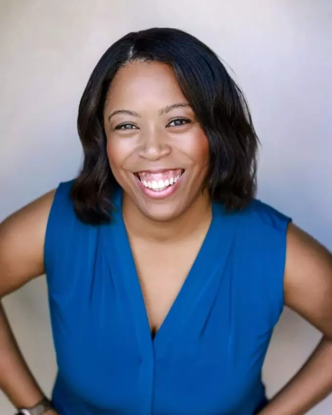 Headshot of Dara Taylor