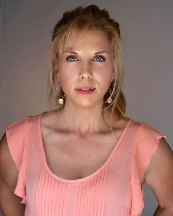 Headshot of Gina Ann