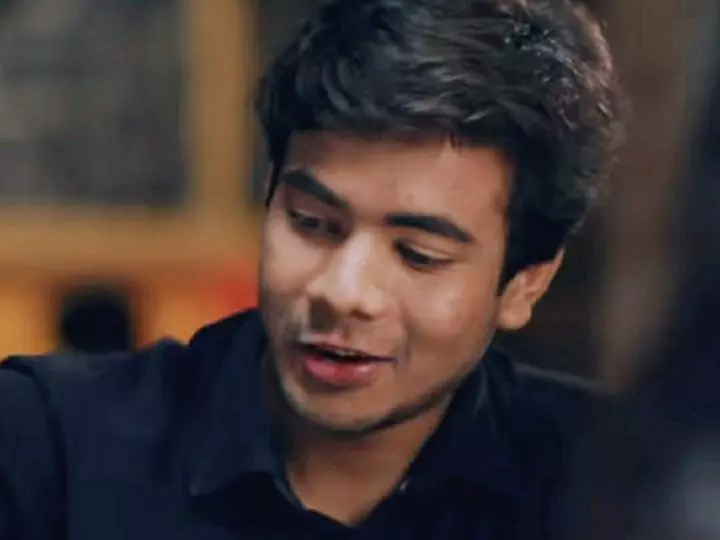 Manak at a shoot