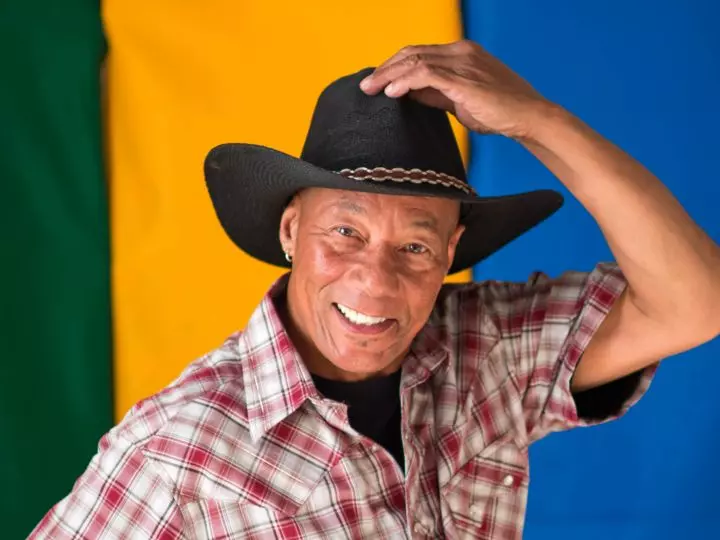 HOWDY 2