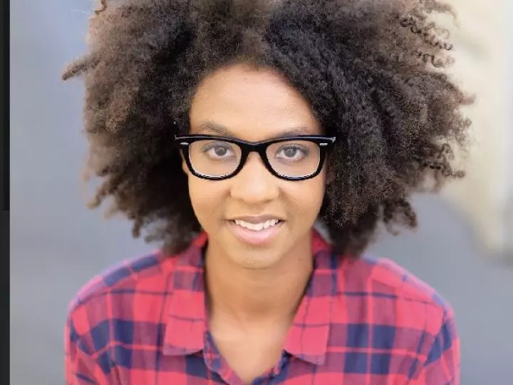 Headshot of Allishia Knotts