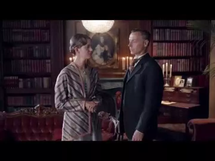 FOXTEL  advterisement with Chris Hemsworth 2015