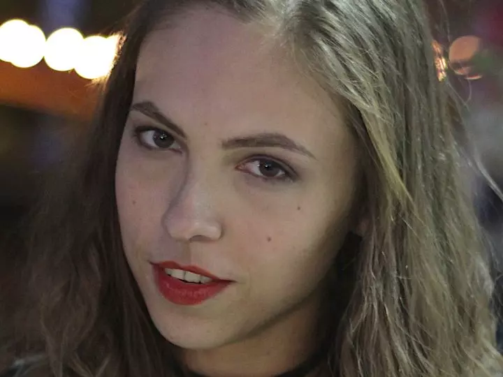 Headshot of Corinne Bachaud
