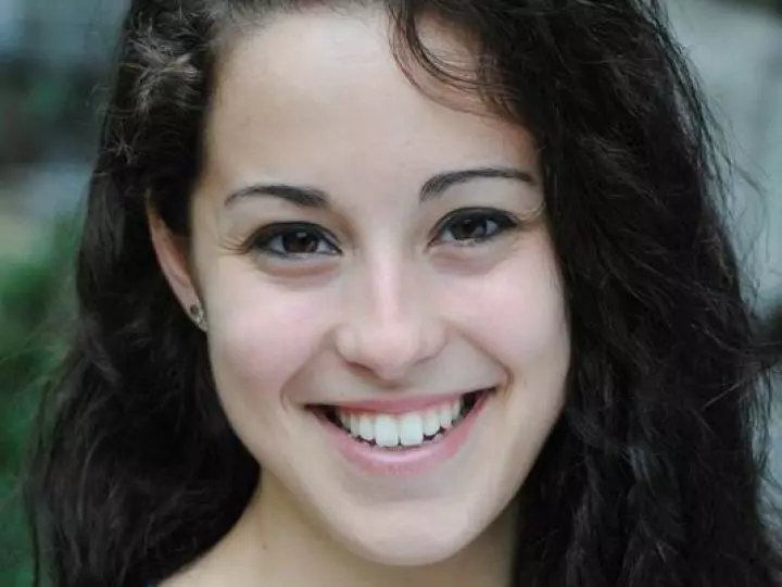 Sarah Maneri, photo 4