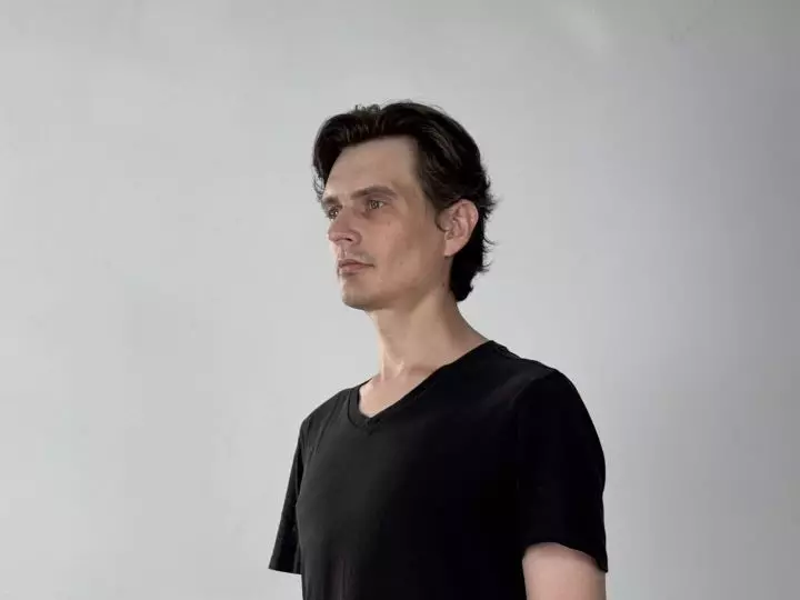 Headshot of Andrei DaySun