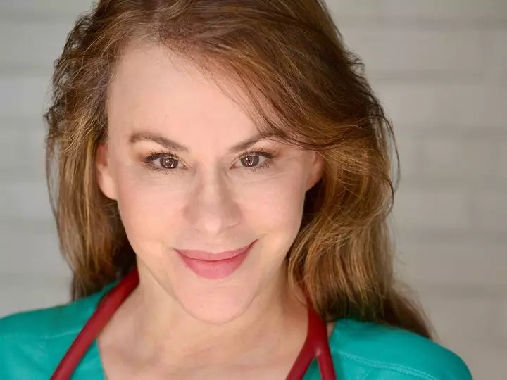 Headshot of Marcia Bender