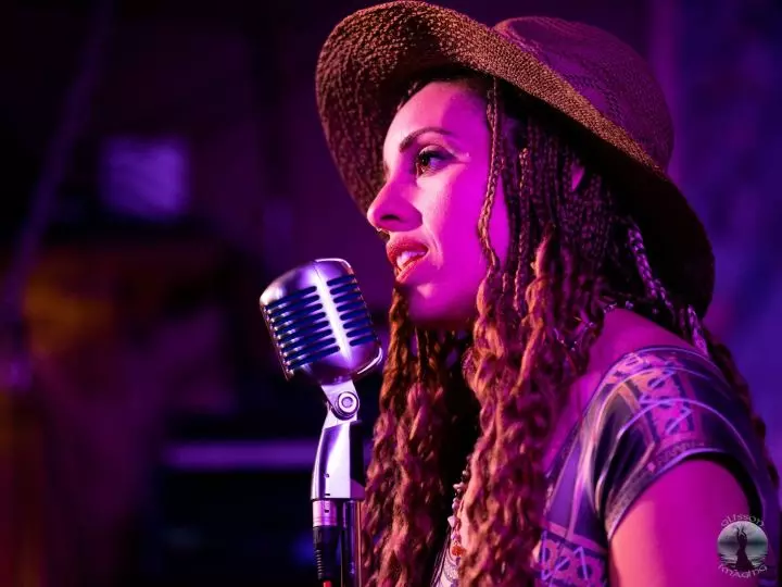 Bevin Victoria, photo 1