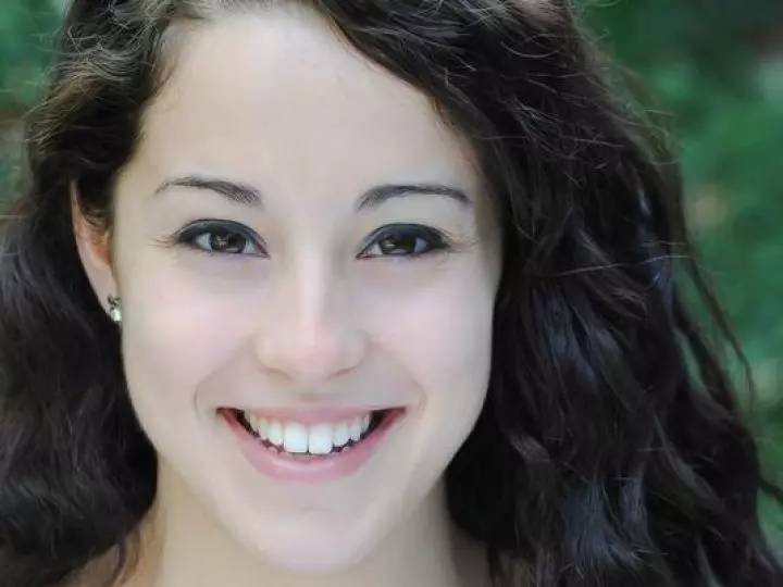 Sarah Maneri, photo 2
