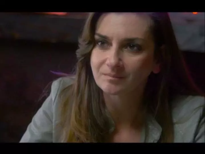 Esma-Toros-Still2