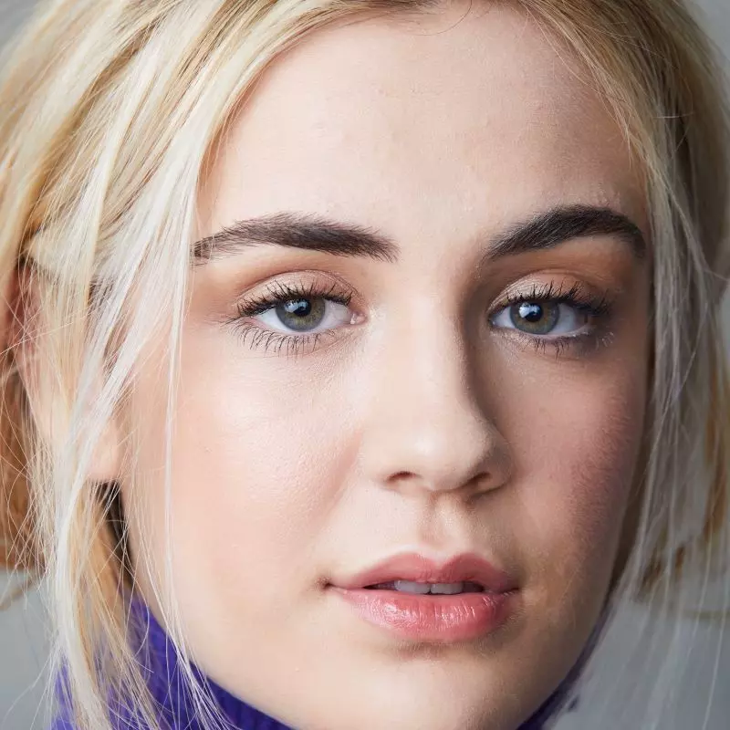 Headshot of Alyssa de Boisblanc